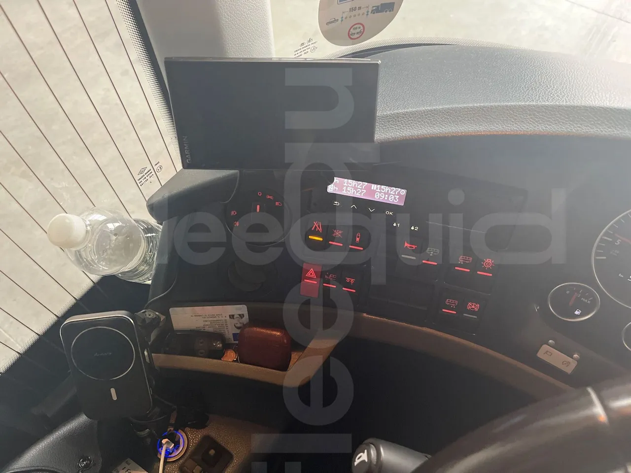 Neoplan Starliner L - EUR5 - 371kW - 13.99m - onboard devices 1