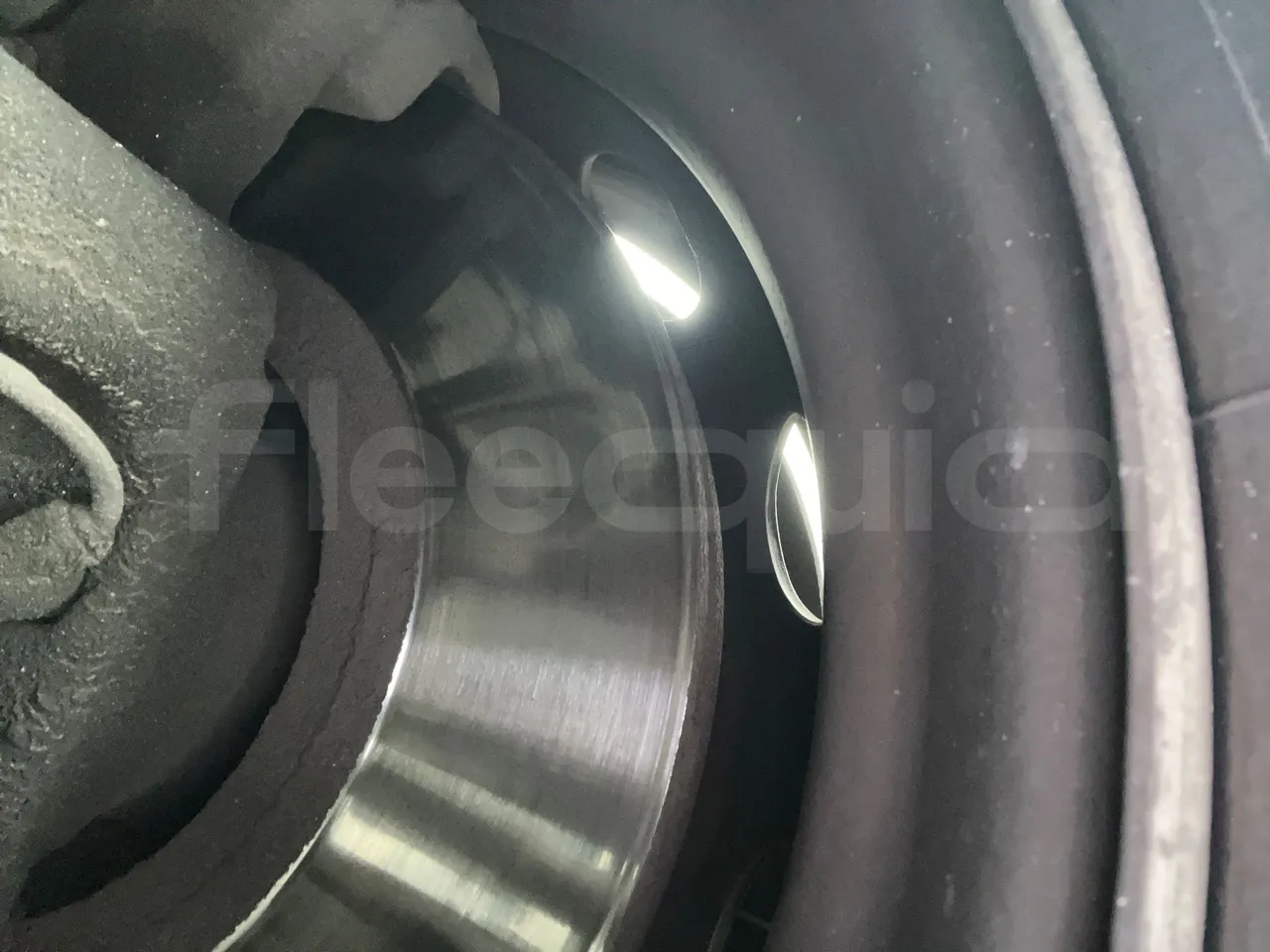 Neoplan Starliner L - EUR5 - 371kW - 13.99m - front discs left