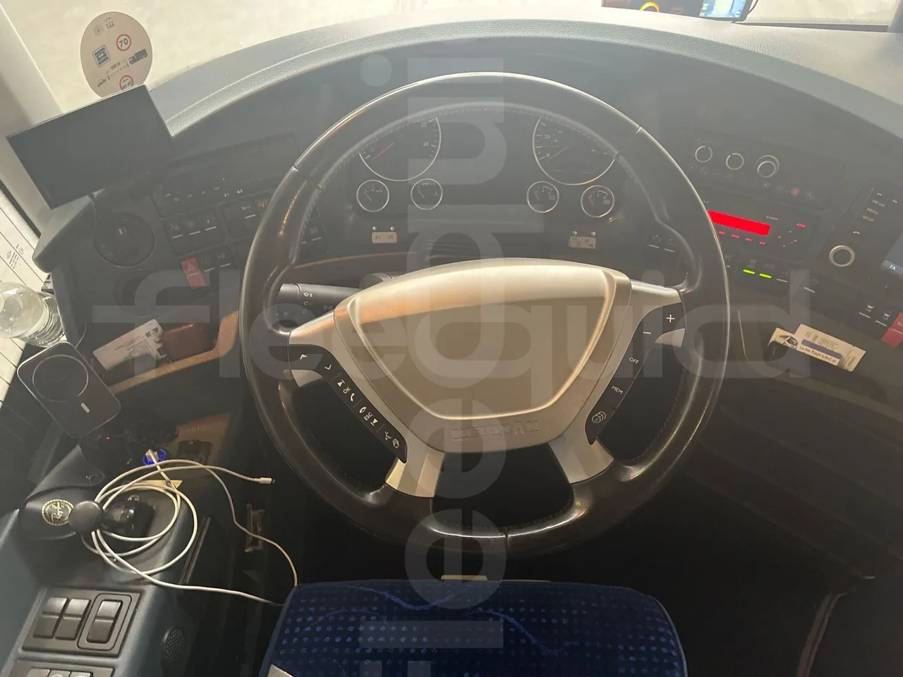 Neoplan Starliner L - EUR5 - 371kW - 13.99m - steering wheel photo
