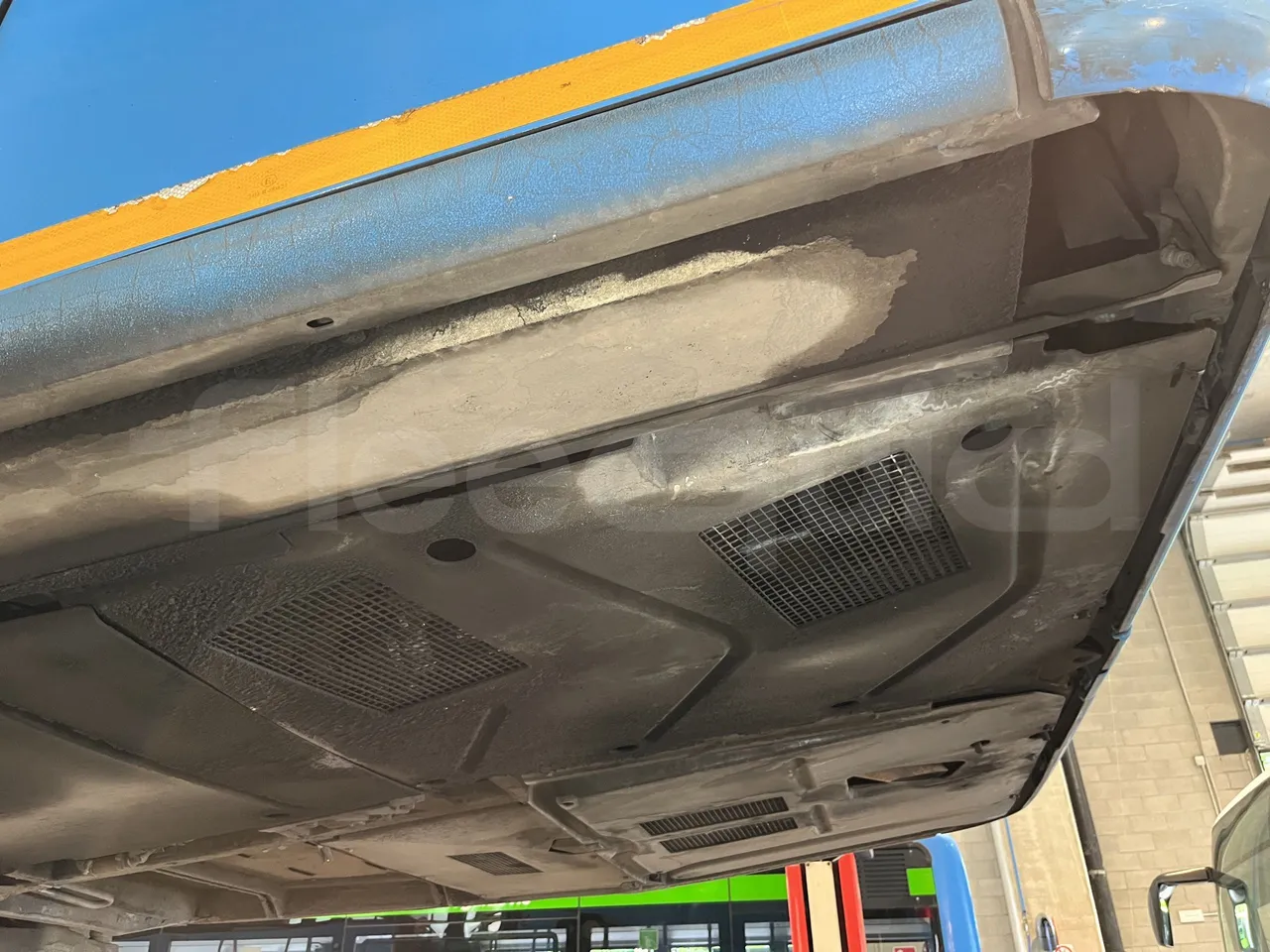 Mercedes-Benz Citaro - Engine Without Protection