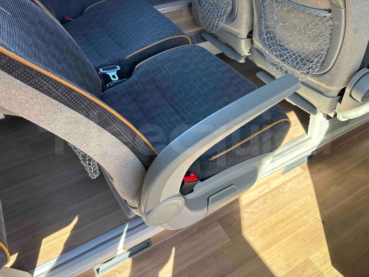 Volvo 9700 - armrest detail photo