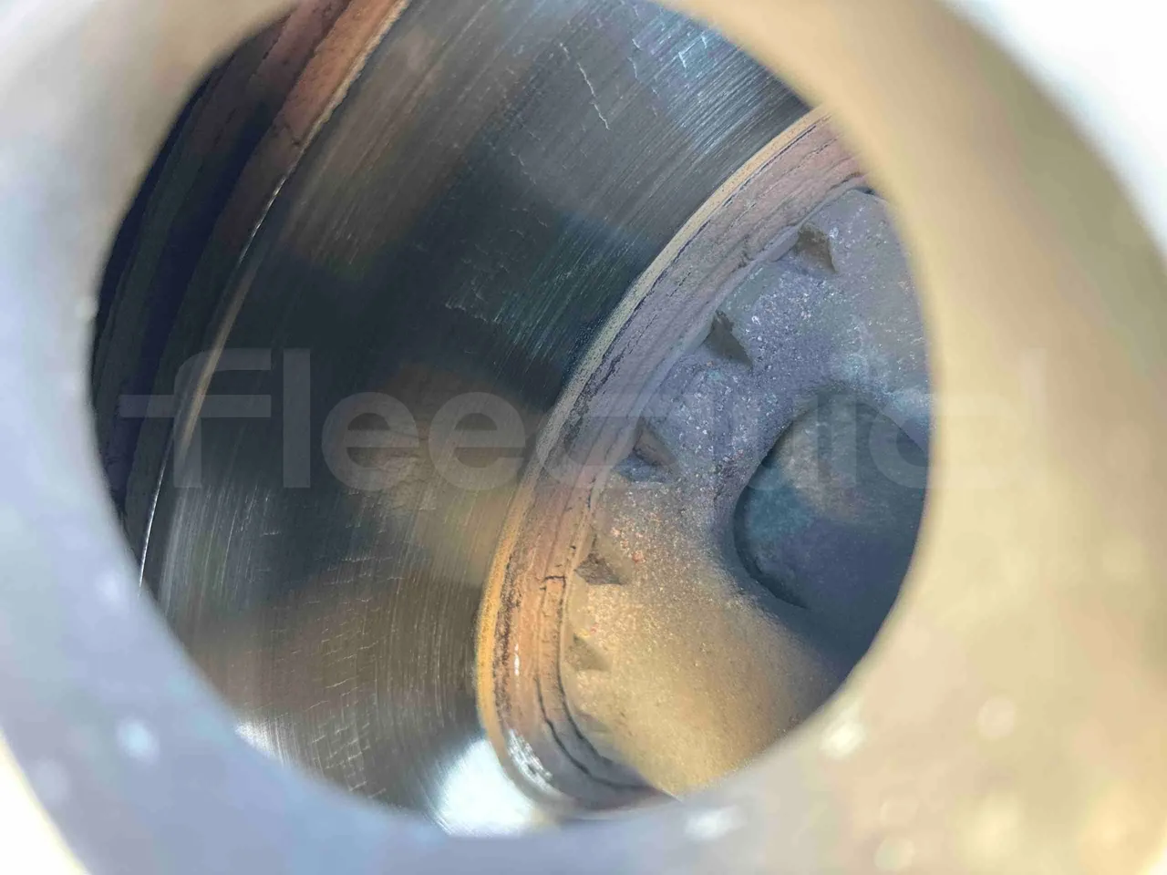 Volvo 9700 - front discs left