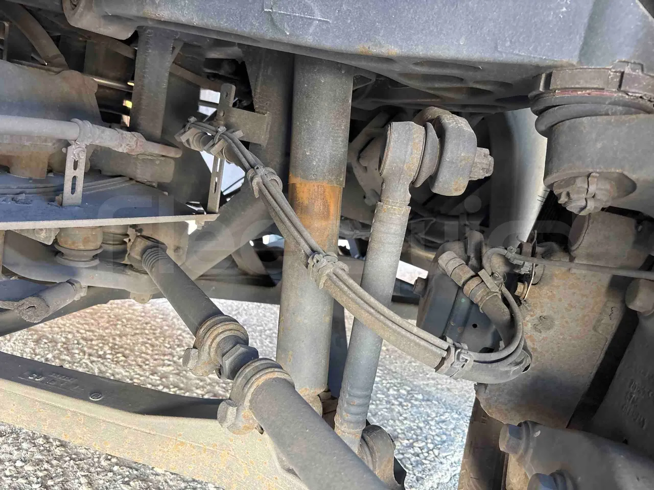 Volvo 9700 - front shock absorbers left