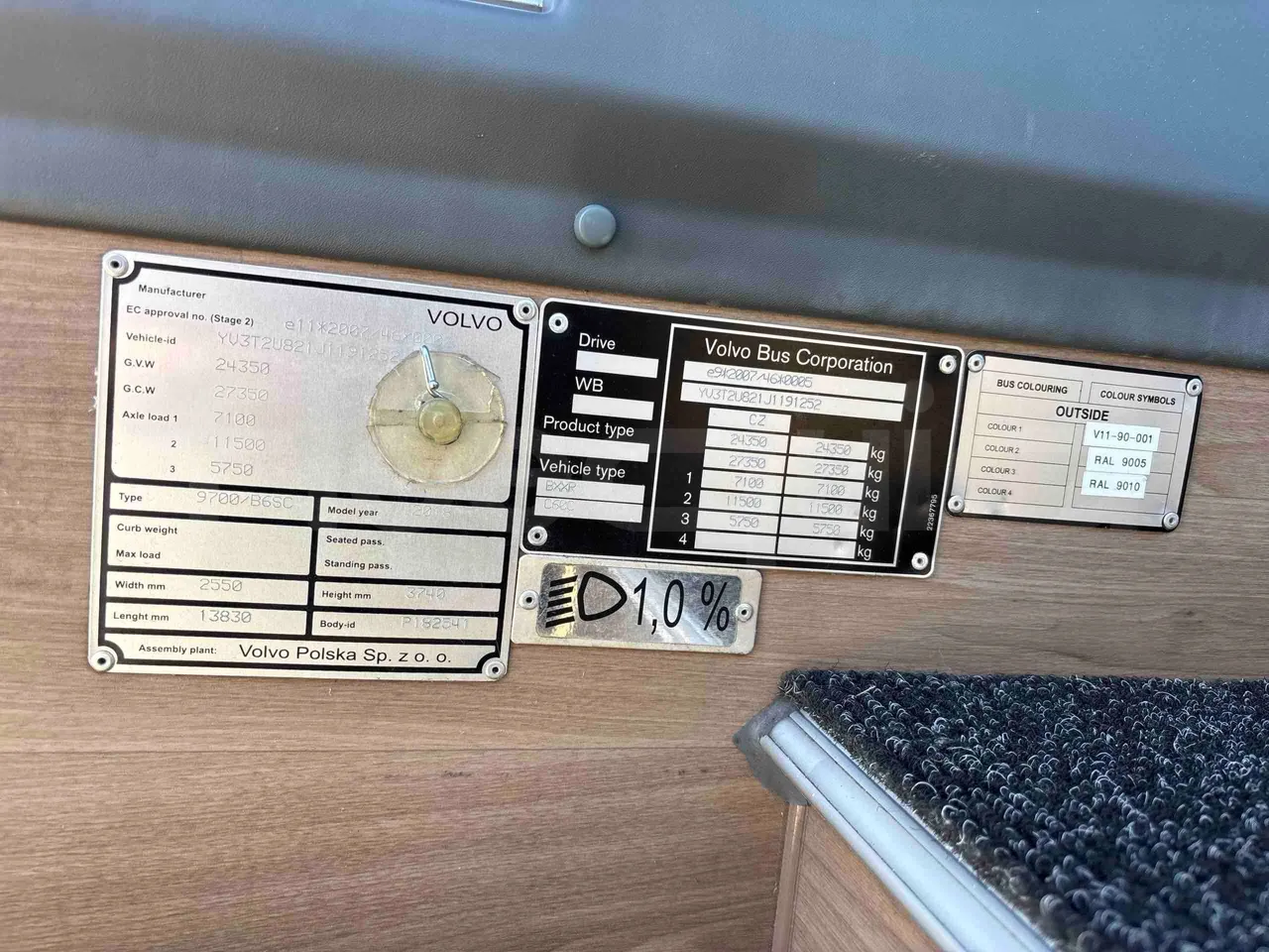 Volvo 9700 - vehicle plate photo