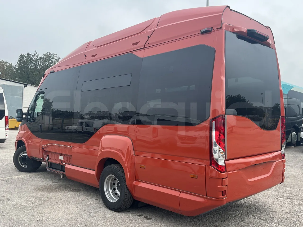 Iveco Daily - 3/4 Rear Left Side
