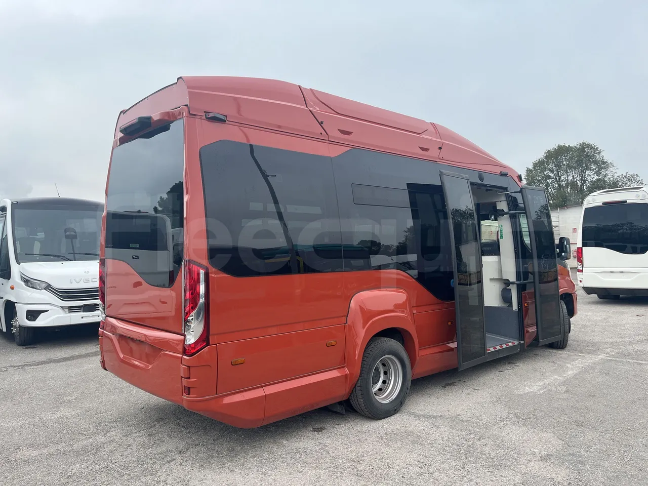 Iveco Daily - 3/4 Rear Right Side Doors Open