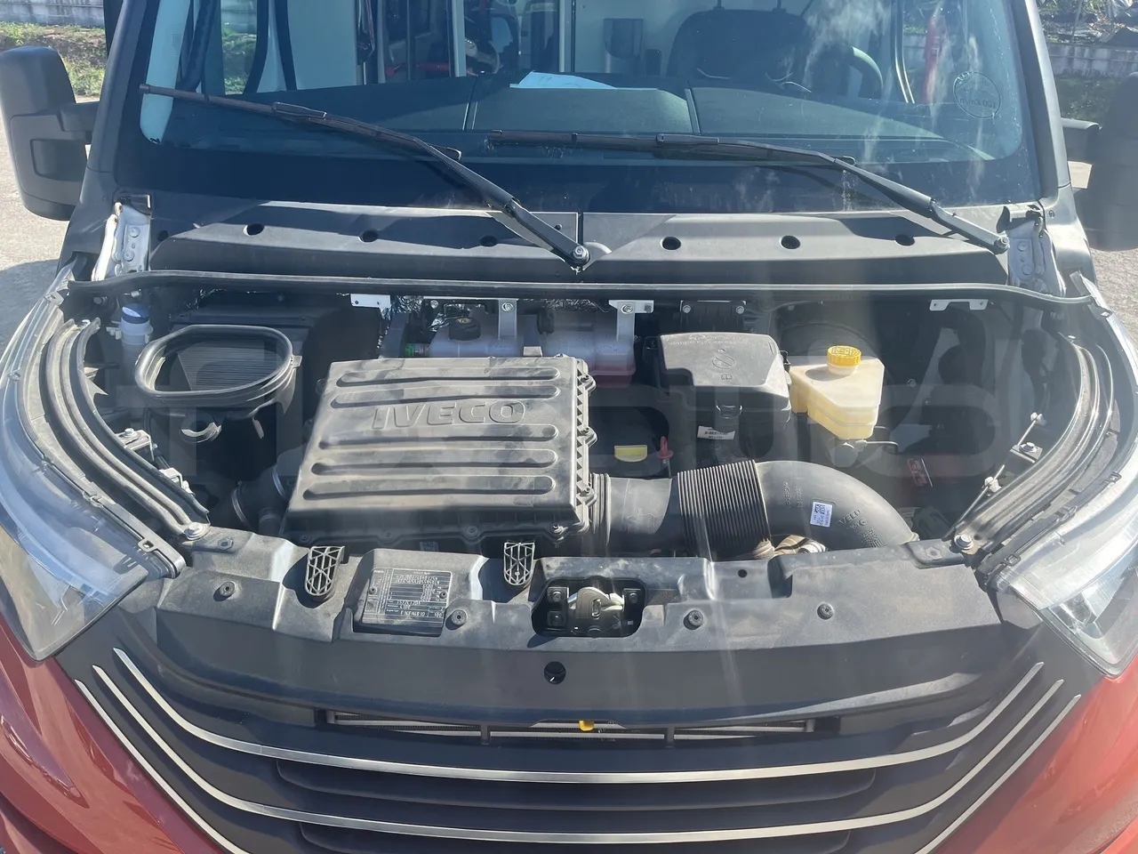 Iveco Daily - Front Engine