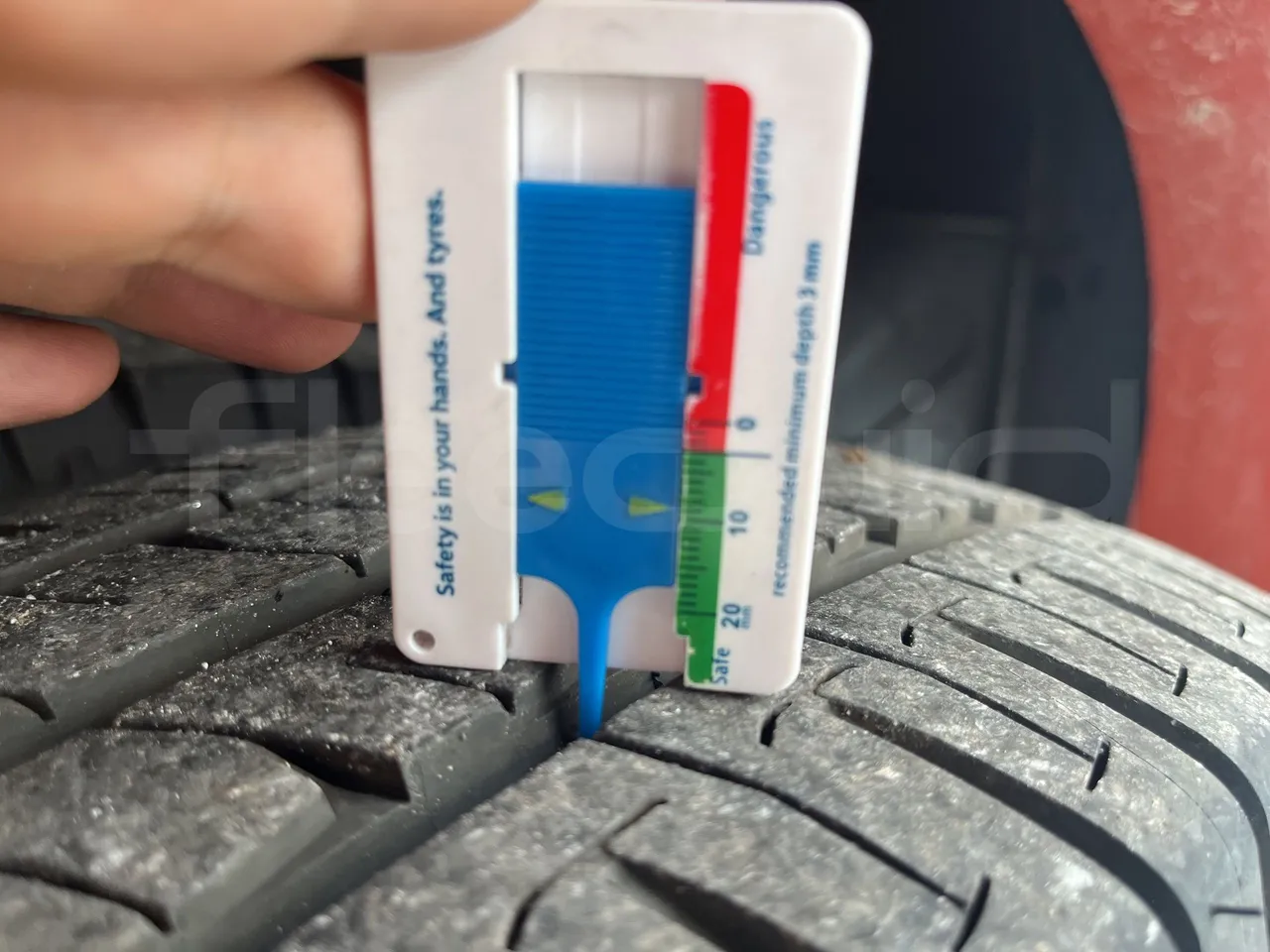Iveco Daily - Second Axle Left Side: Tyre Thickness