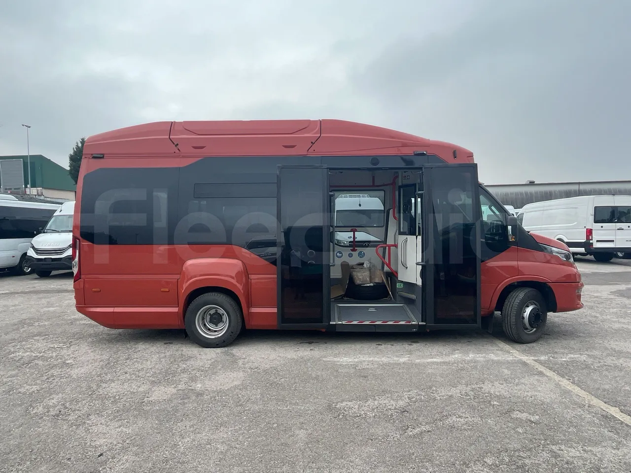Iveco Daily - Right Side Doors Open
