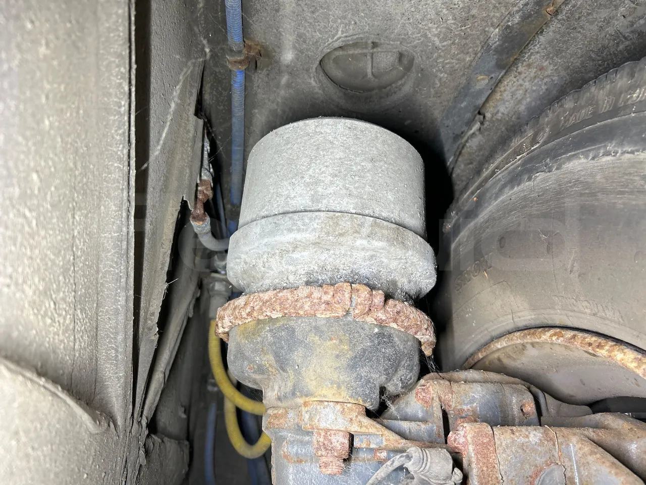 Solaris Urbino 12 - Euro5 - 231kW - 12mt - axle 2 caliper brakes left