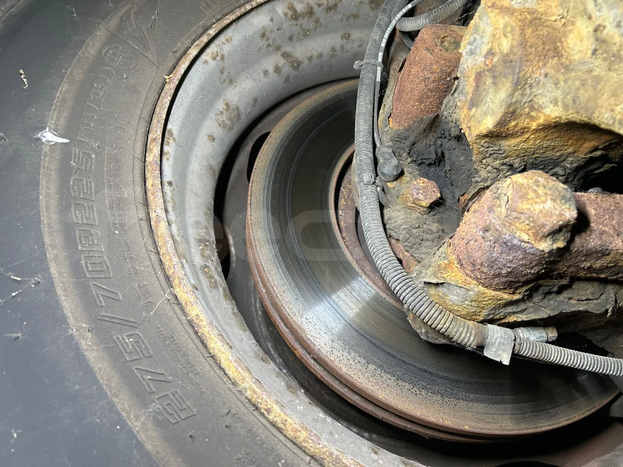 Solaris Urbino 12 - Euro5 - 231kW - 12mt - front discs left