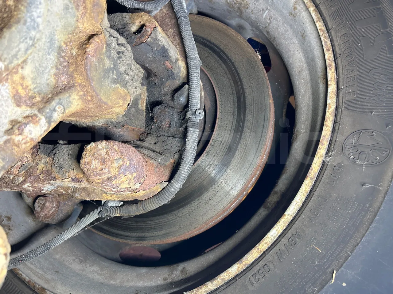 Solaris Urbino 12 - Euro5 - 231kW - 12mt - front discs right