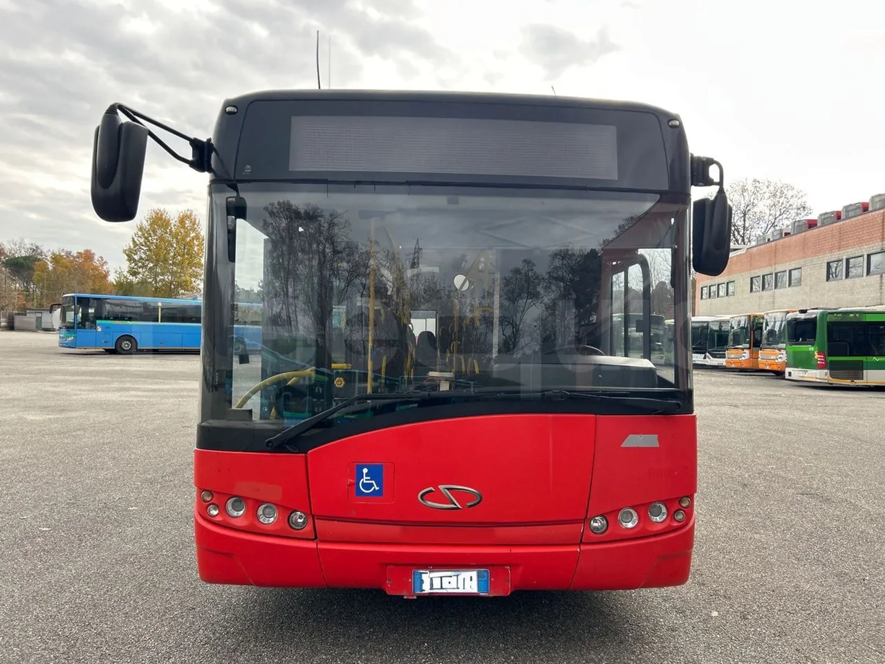 Solaris Urbino 12 - Euro5 - 231kW - 12mt - front photo