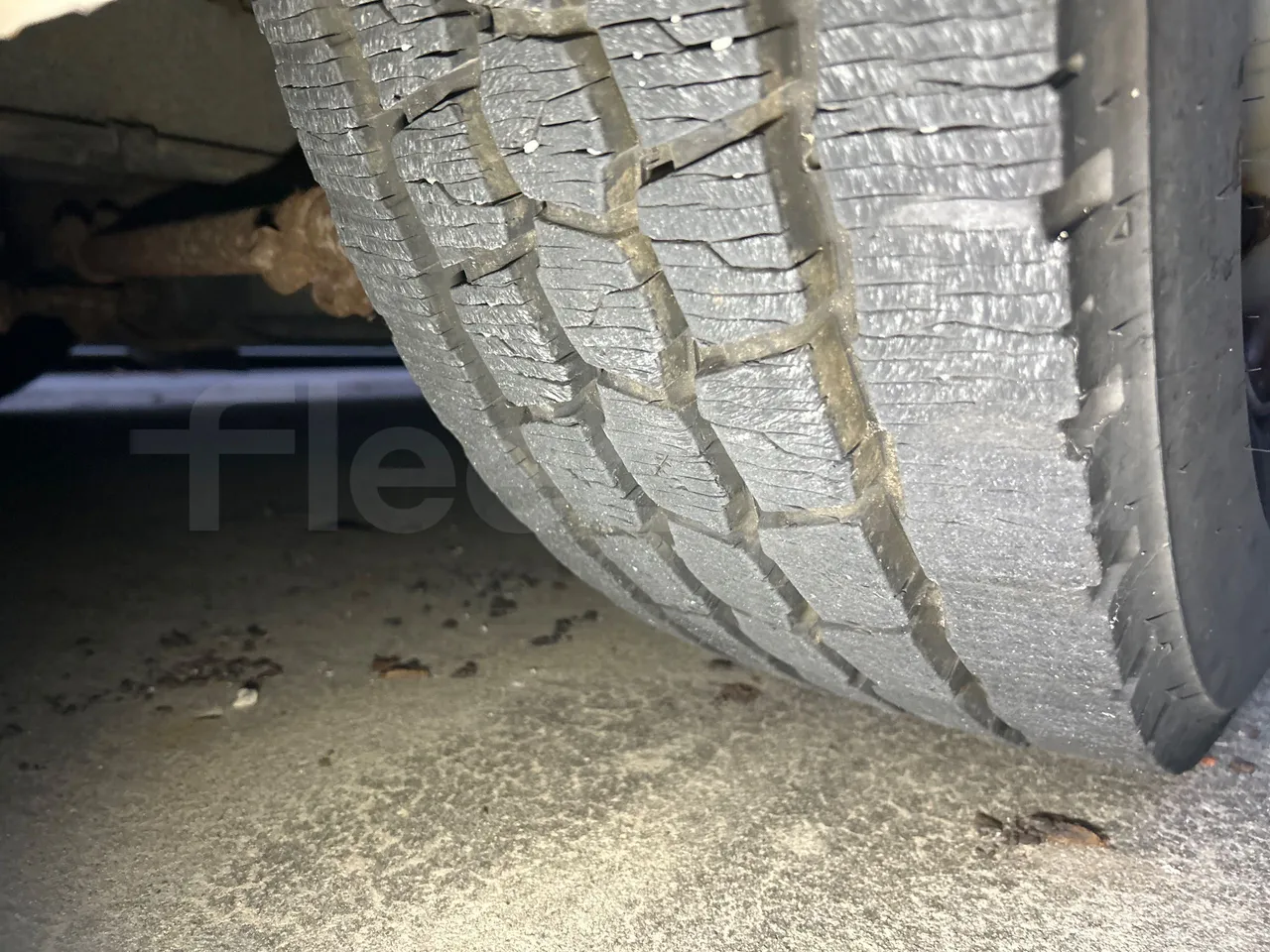 Solaris Urbino 12 - Euro5 - 231kW - 12mt - tread condition front tires left