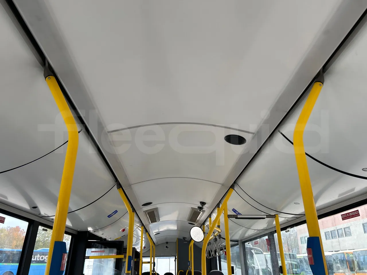 Solaris Urbino 12 - Euro5 - 231kW - 12mt - overhead compartments photo