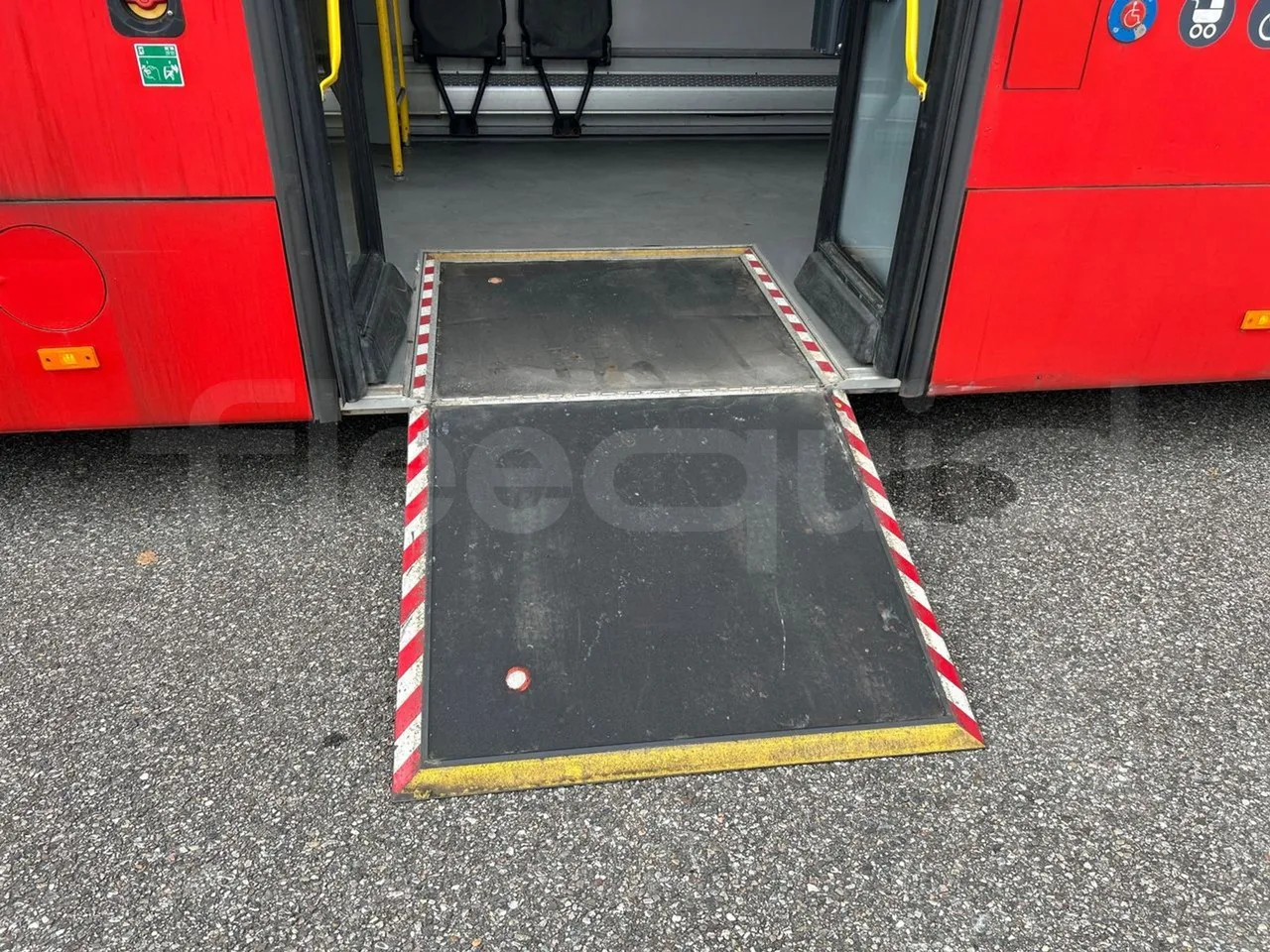 Solaris Urbino 12 - Euro5 - 231kW - 12mt - platform open photo