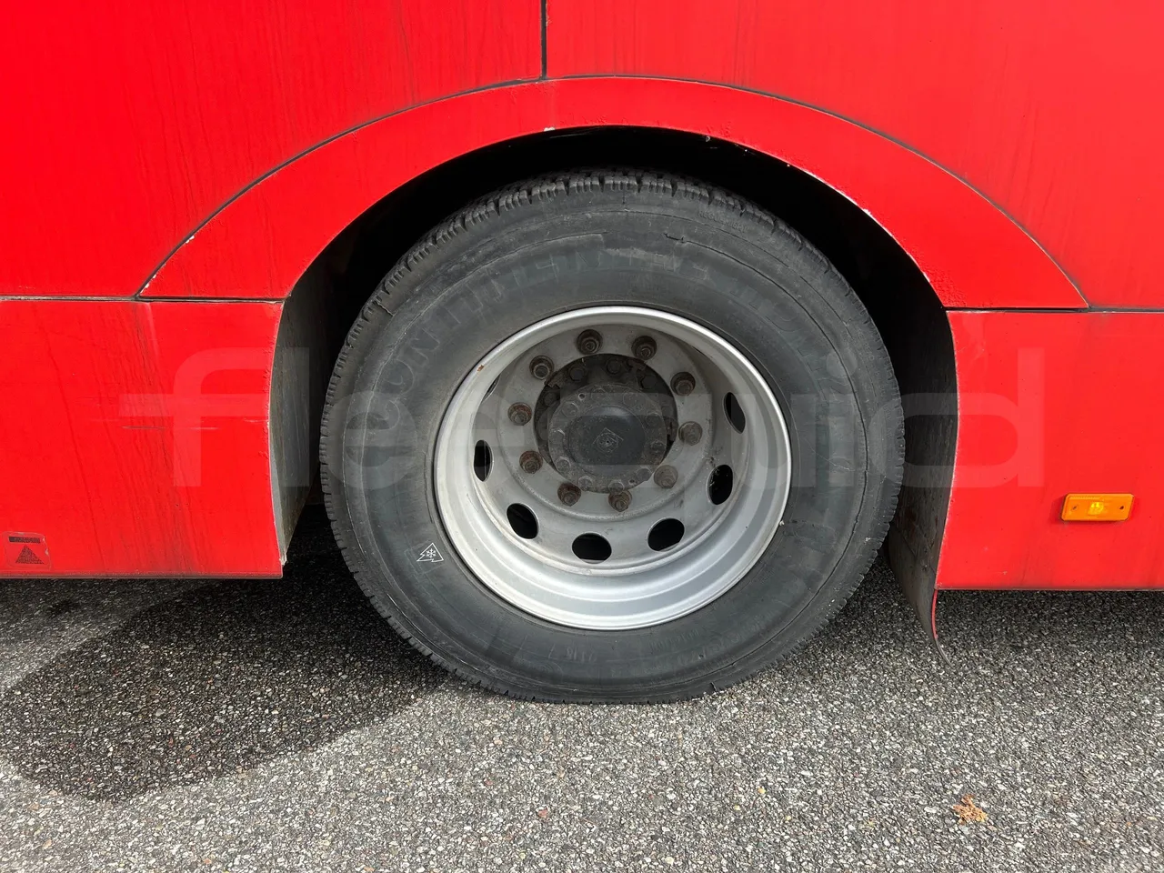 Solaris Urbino 12 - Euro5 - 231kW - 12mt - rear left tire photo