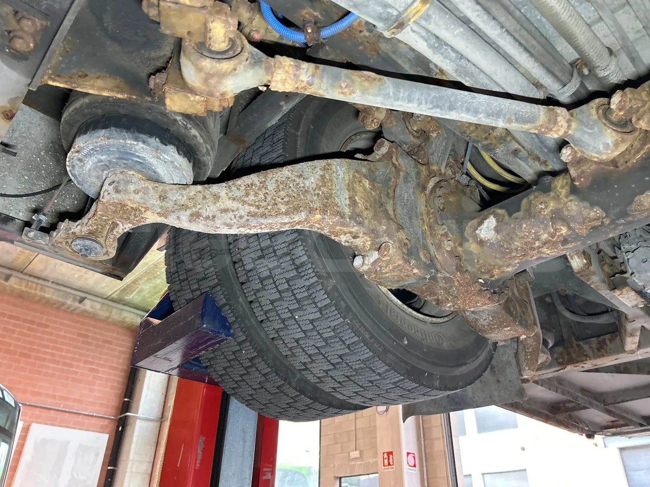 Solaris Urbino 12 - Euro5 - 231kW - 12mt - axle 3 right side