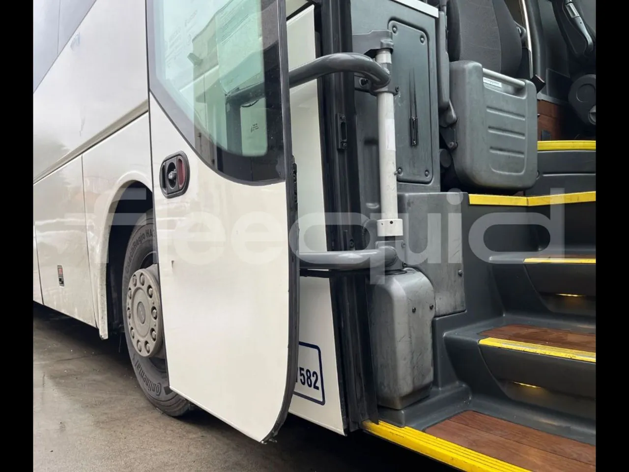 Man Lion's Coach B200746006 - Euro6 - 338kW - 12mt - door mechanism photo