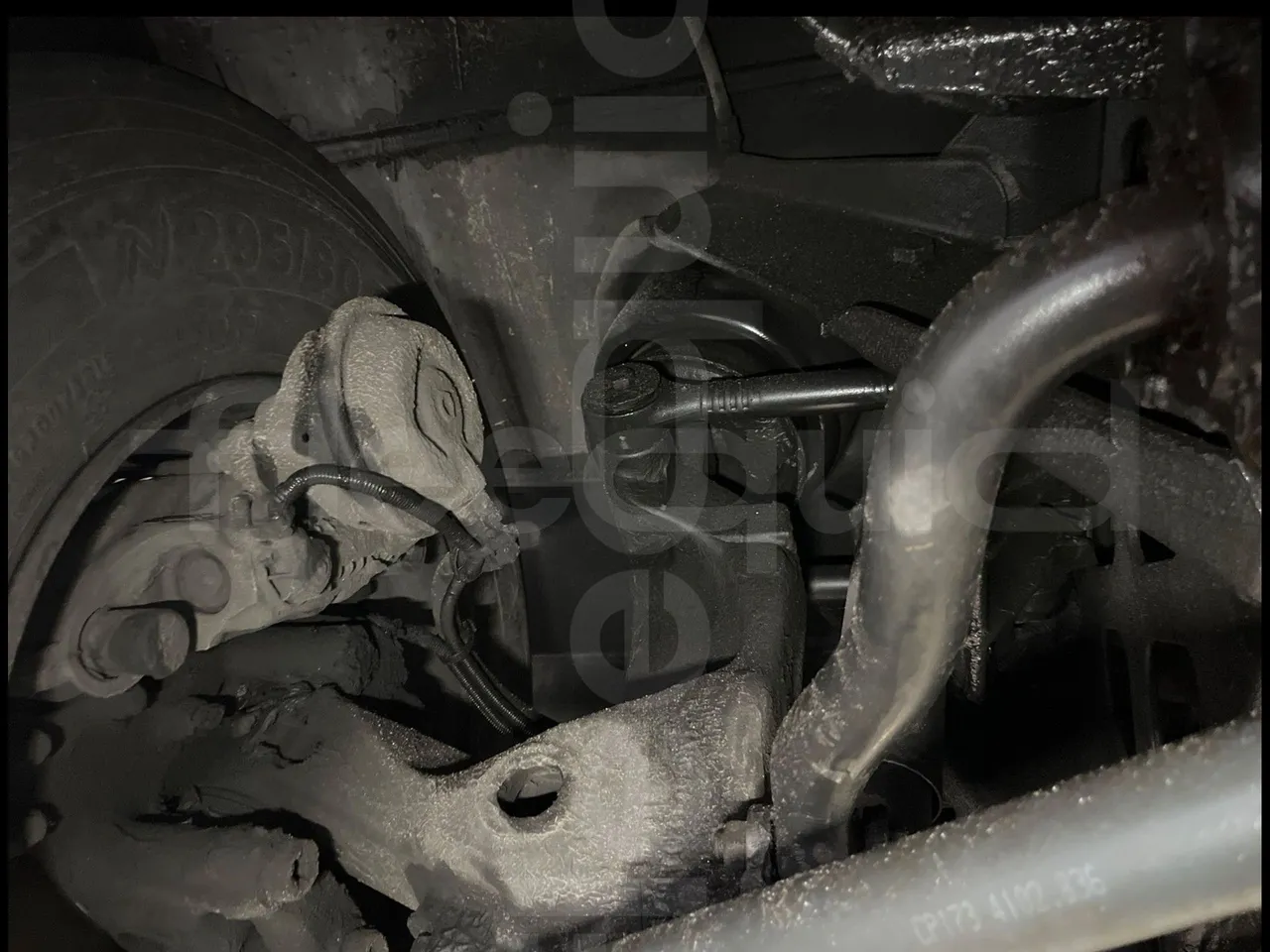 Man Lion's Coach B200746006 - Euro6 - 338kW - 12mt - front air springs left