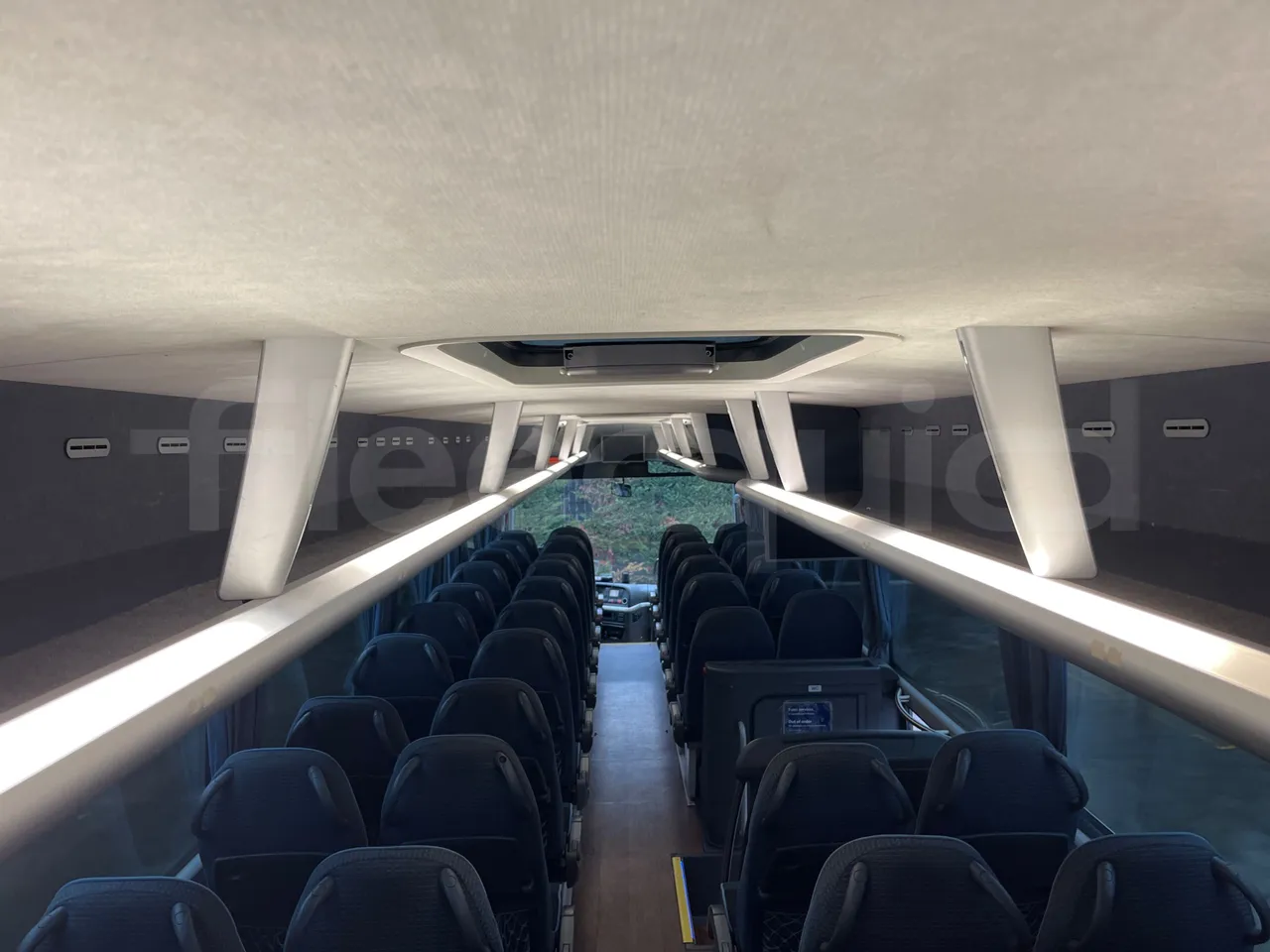 Man Lion's Coach B200746006 - Euro6 - 338kW - 12mt - overhead compartments photo