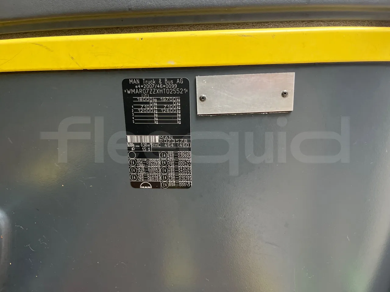 Man Lion's Coach B200746006 - Euro6 - 338kW - 12mt - vehicle plate photo