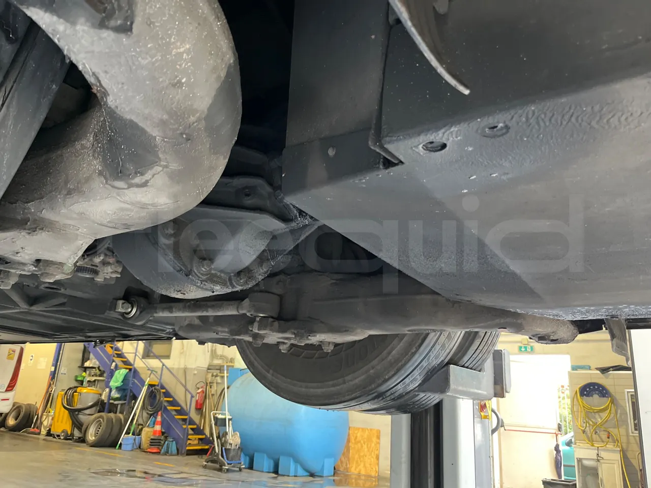 Man Lion's Coach B200746006 - Euro6 - 338kW - 12mt - axle 3 right side