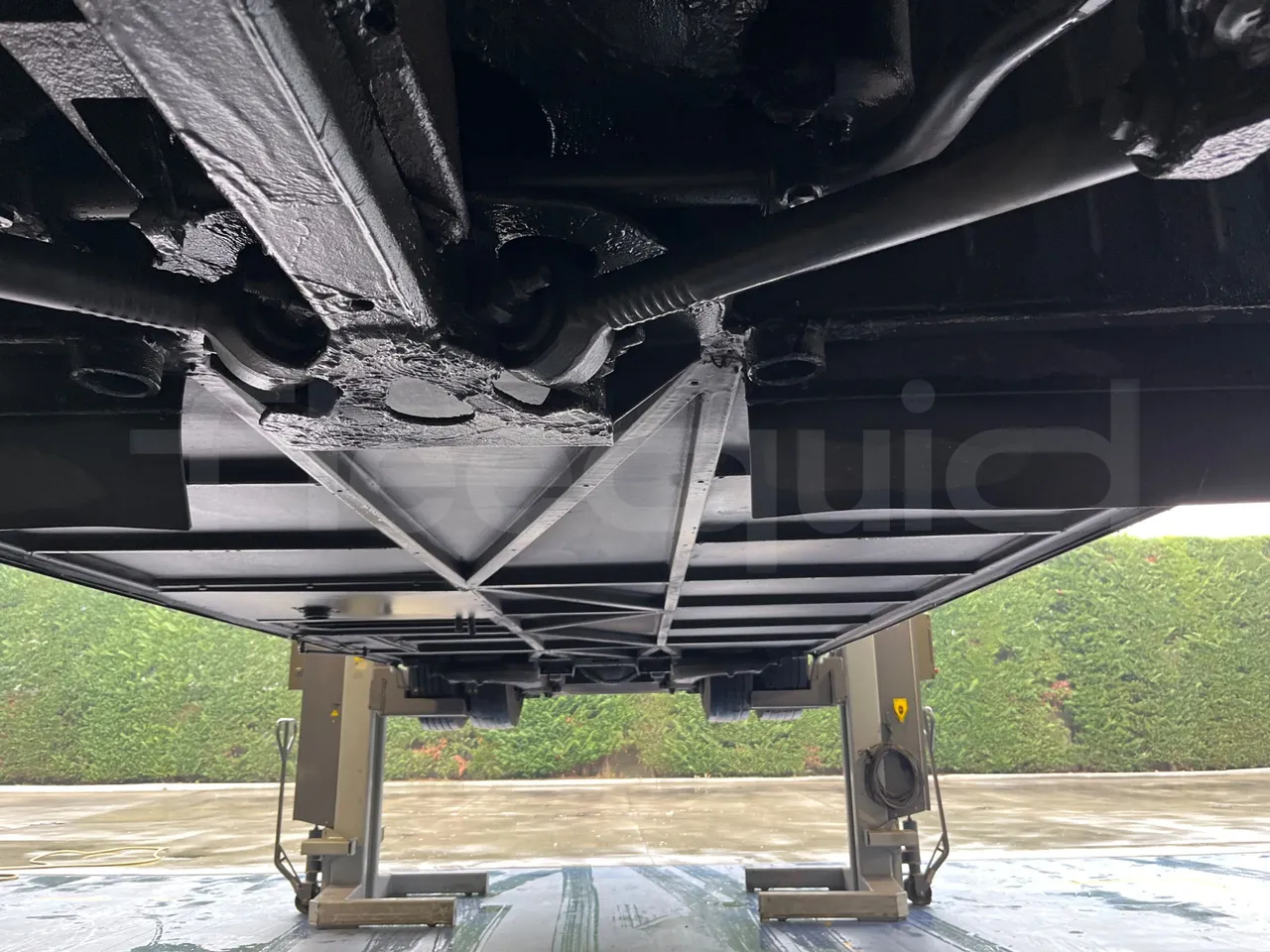 Man Lion's Coach B200746006 - Euro6 - 338kW - 12mt - central undercarriage photo