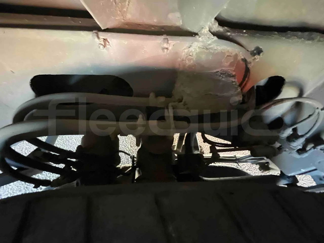 Setra S415 UL - EUR5 - 220kW - 12.200m - axel 3 caliper brakes right