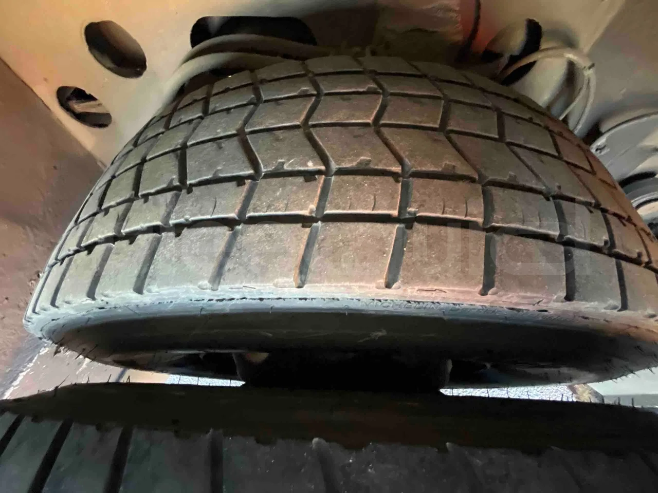 Setra S415 UL - EUR5 - 220kW - 12.200m - axel 3  discs right