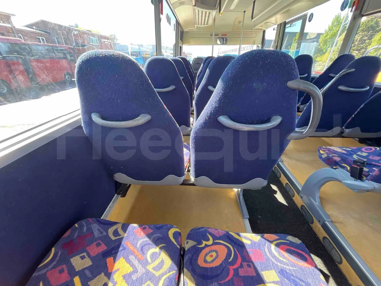 Setra S415 UL - EUR5 - 220kW - 12.200m - folding seat photo