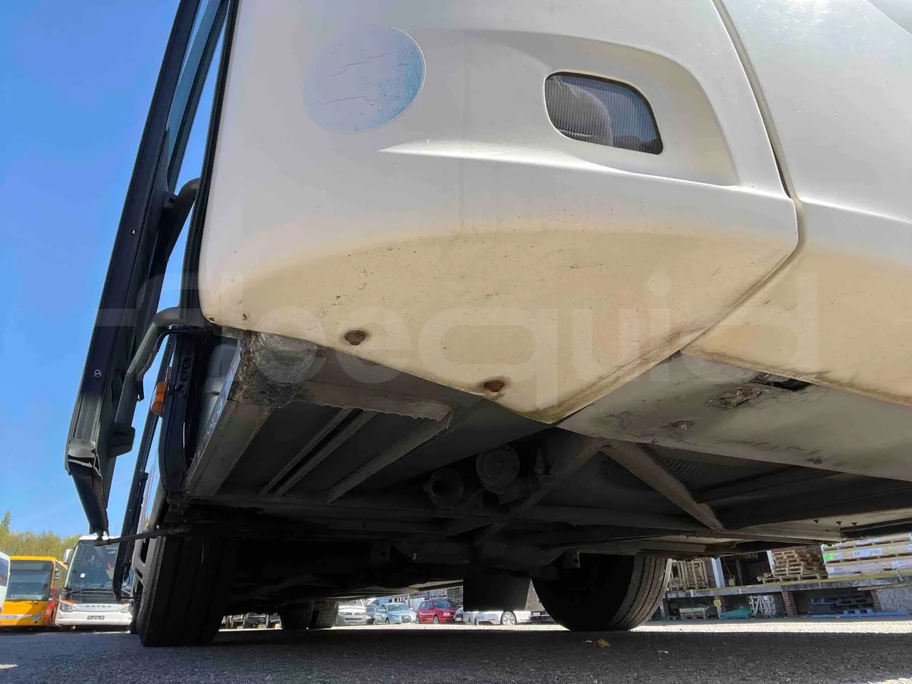 Setra S415 UL - EUR5 - 220kW - 12.200m - front shock absorbers right