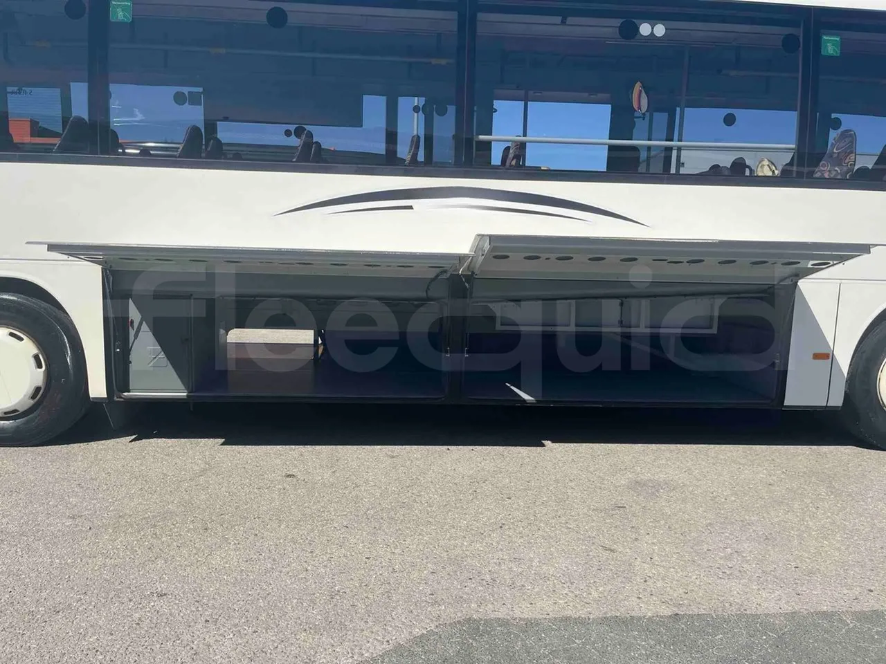 Setra S415 UL - EUR5 - 220kW - 12.200m - luggage rack photo