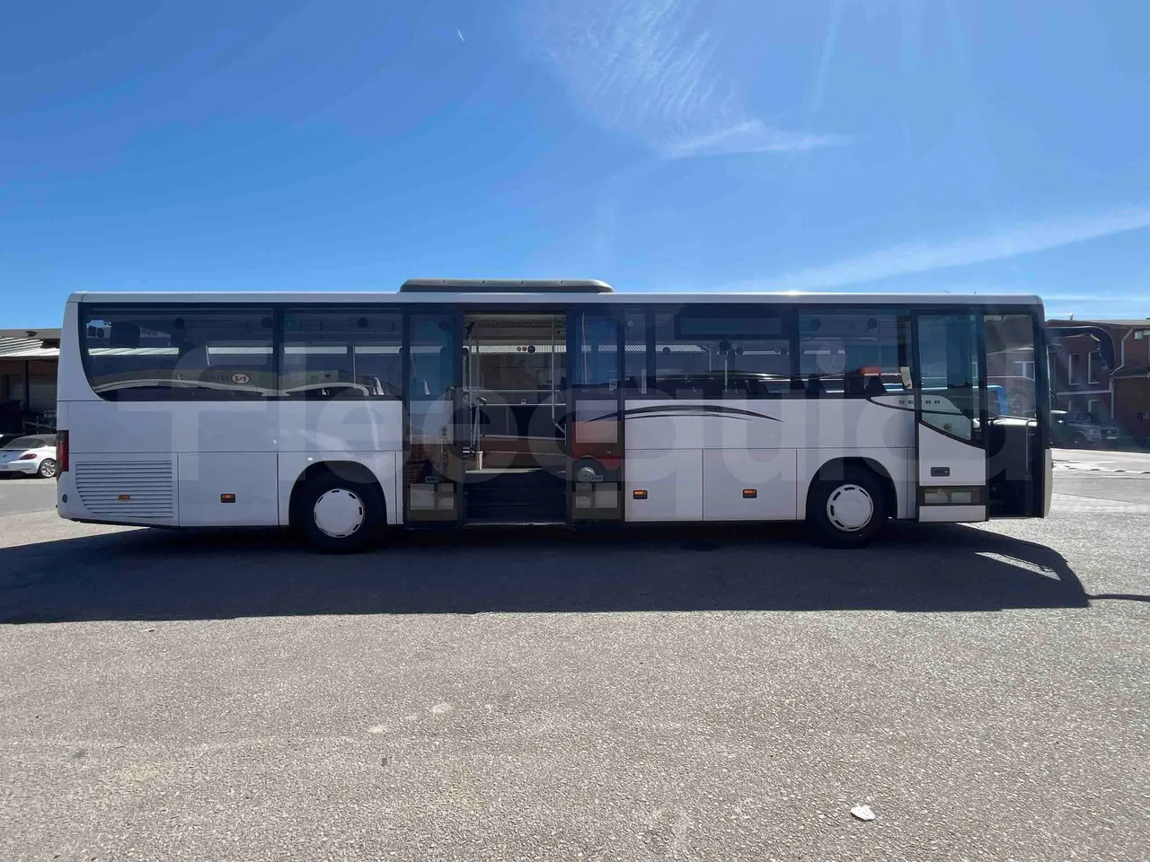 Setra S415 UL - EUR5 - 220kW - 12.200m - platform code photo