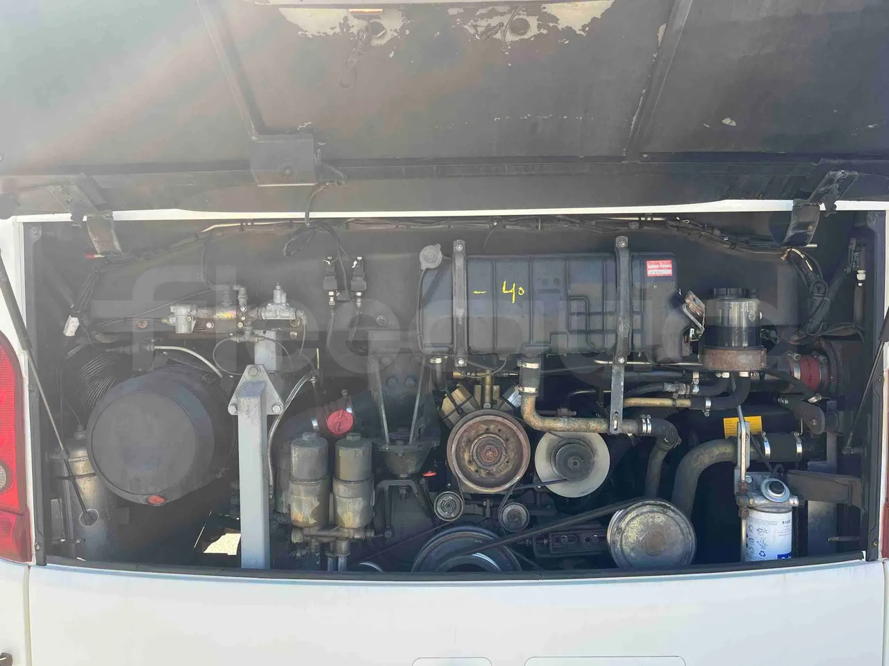 Setra S415 UL - EUR5 - 220kW - 12.200m - rear hatch open