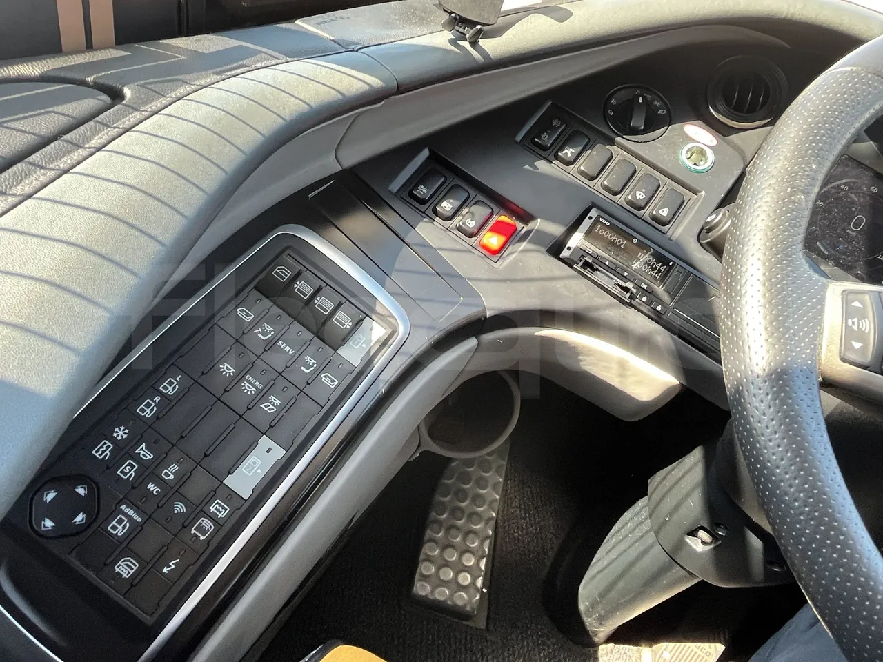 Irizar i8 - Onboard Device 2