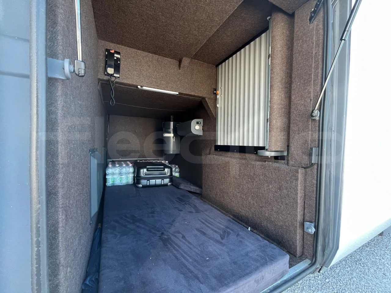 Irizar i8 - Driver's Bunk