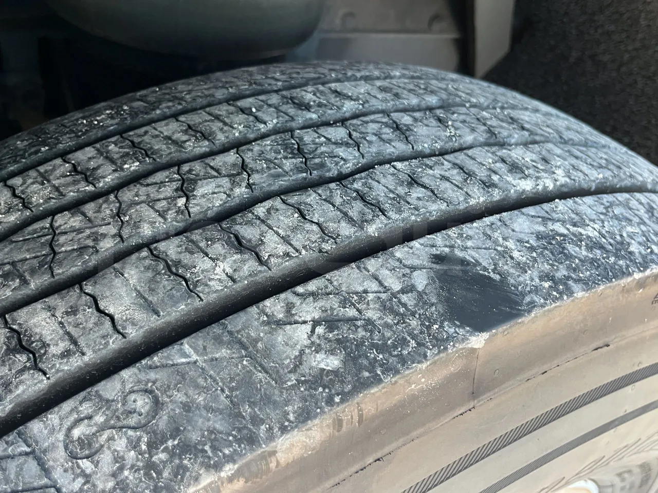 Irizar i8 - First Axle Left Side: Tyre Thickness