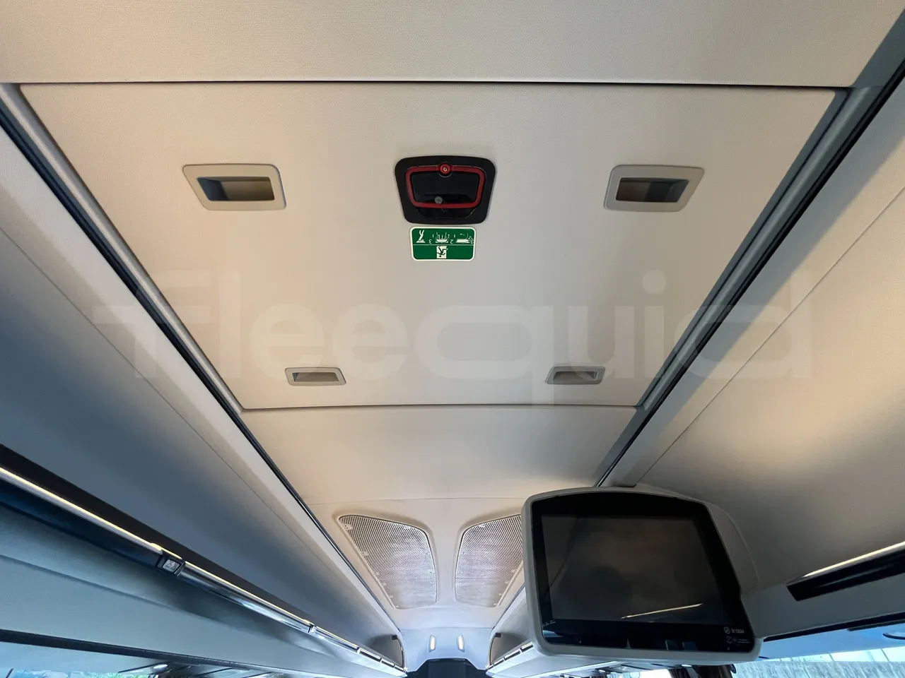 Irizar i8 - Roof Hatch 2