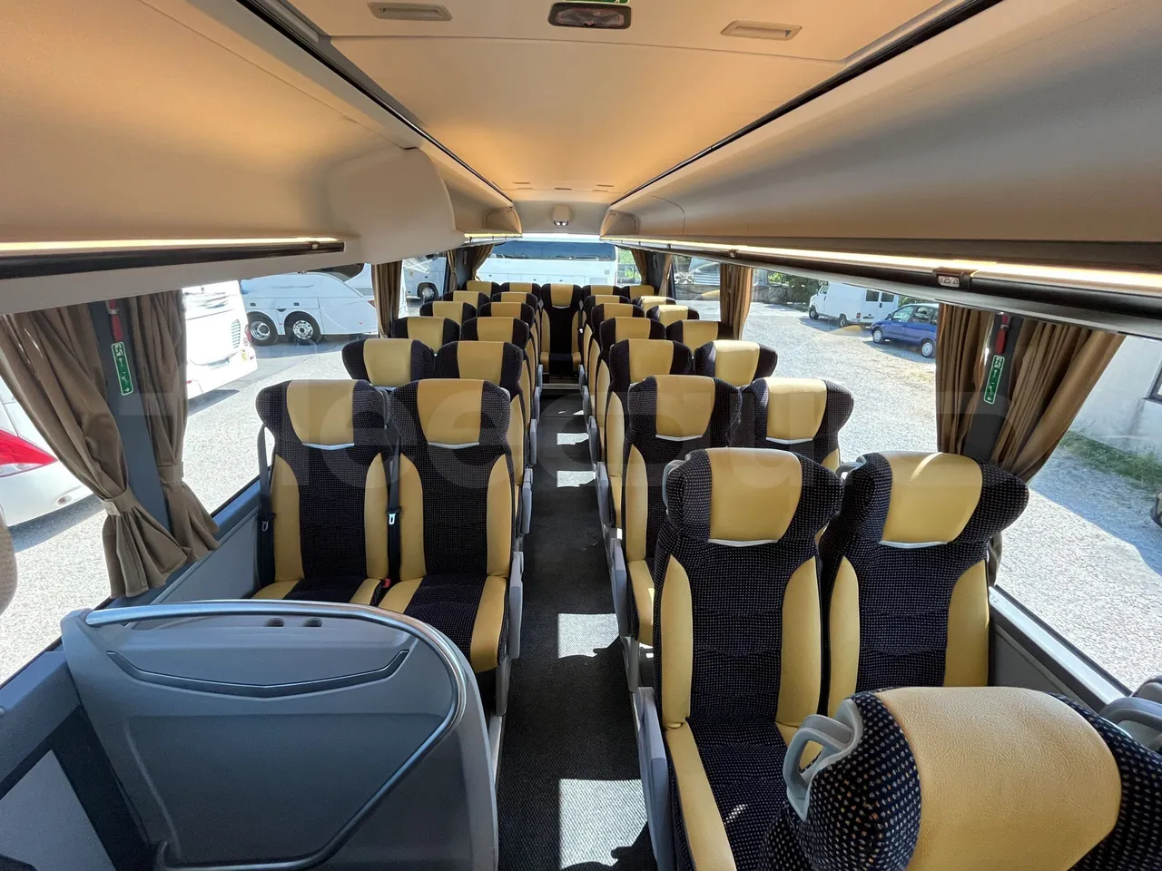Irizar i8 - Reverse Seats From Middle Position
