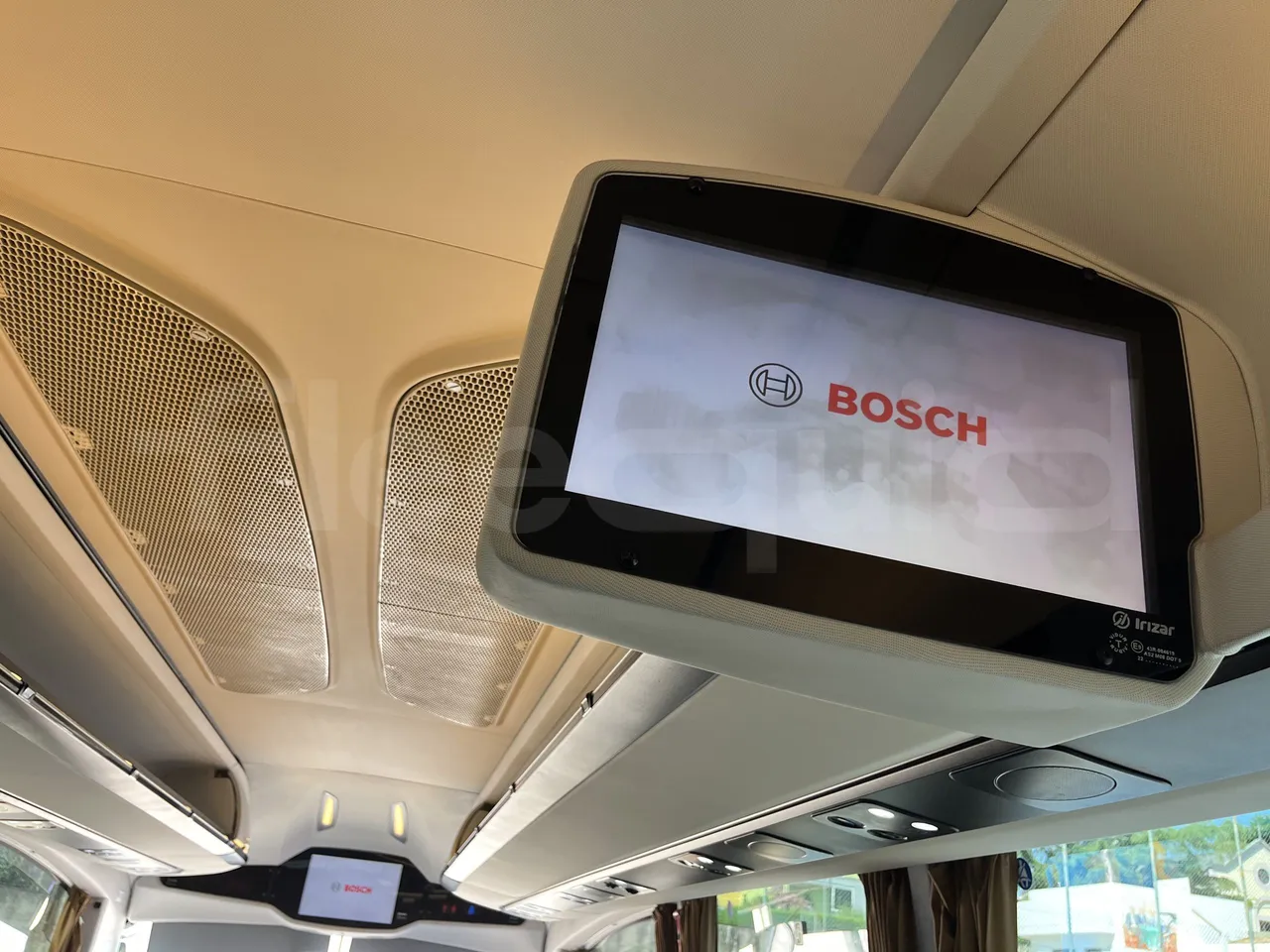 Irizar i8 - Monitor