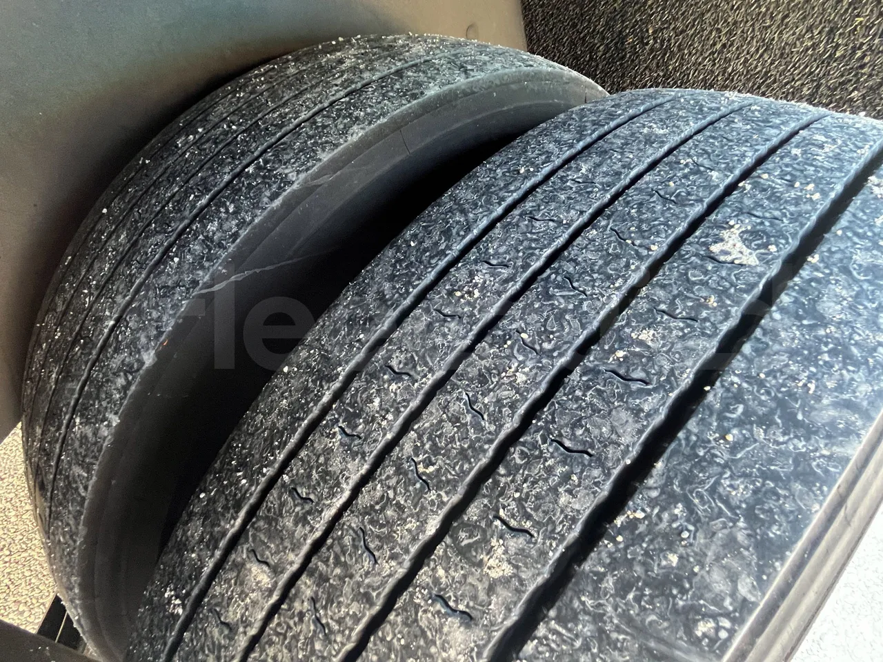 Irizar i8 - Second Axle Right Side: Tyre Tread