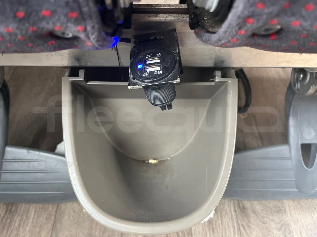 Iveco Magelys 5FR210 - Euro5 - 331kW - 12.800mt - disabled area photo