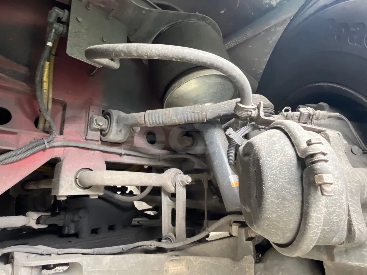 Iveco Magelys 5FR210 - Euro5 - 331kW - 12.800mt - front shock absorbers right