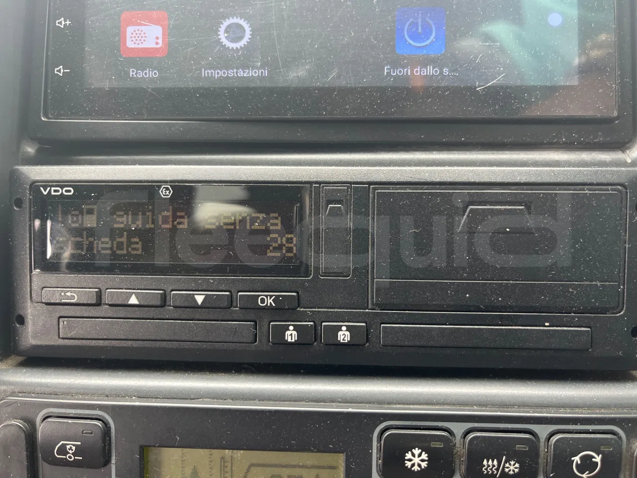 Iveco Magelys 5FR210 - Euro5 - 331kW - 12.800mt - Tachograph