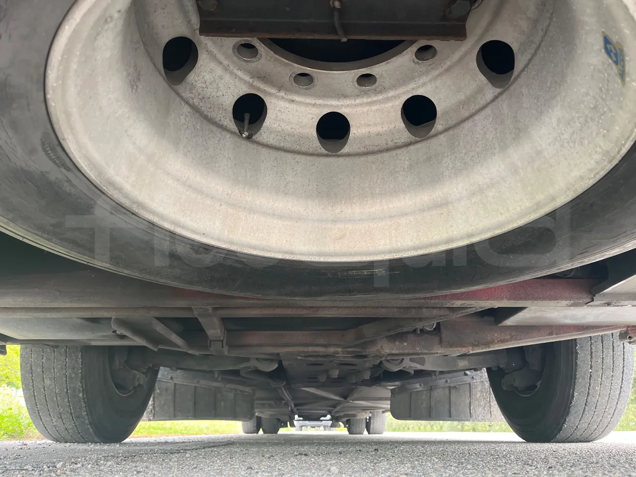 Iveco Magelys 5FR210 - Euro5 - 331kW - 12.800mt - front undercarriage from front