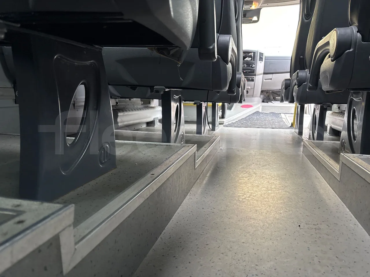 Mercedes-Benz Sprinter 516CDI - EUR5 - 120kW - 7.345m - seat brackets photo