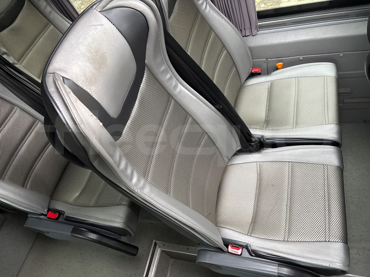 Mercedes-Benz Sprinter 516CDI - EUR5 - 120kW - 7.345m - single seat detail