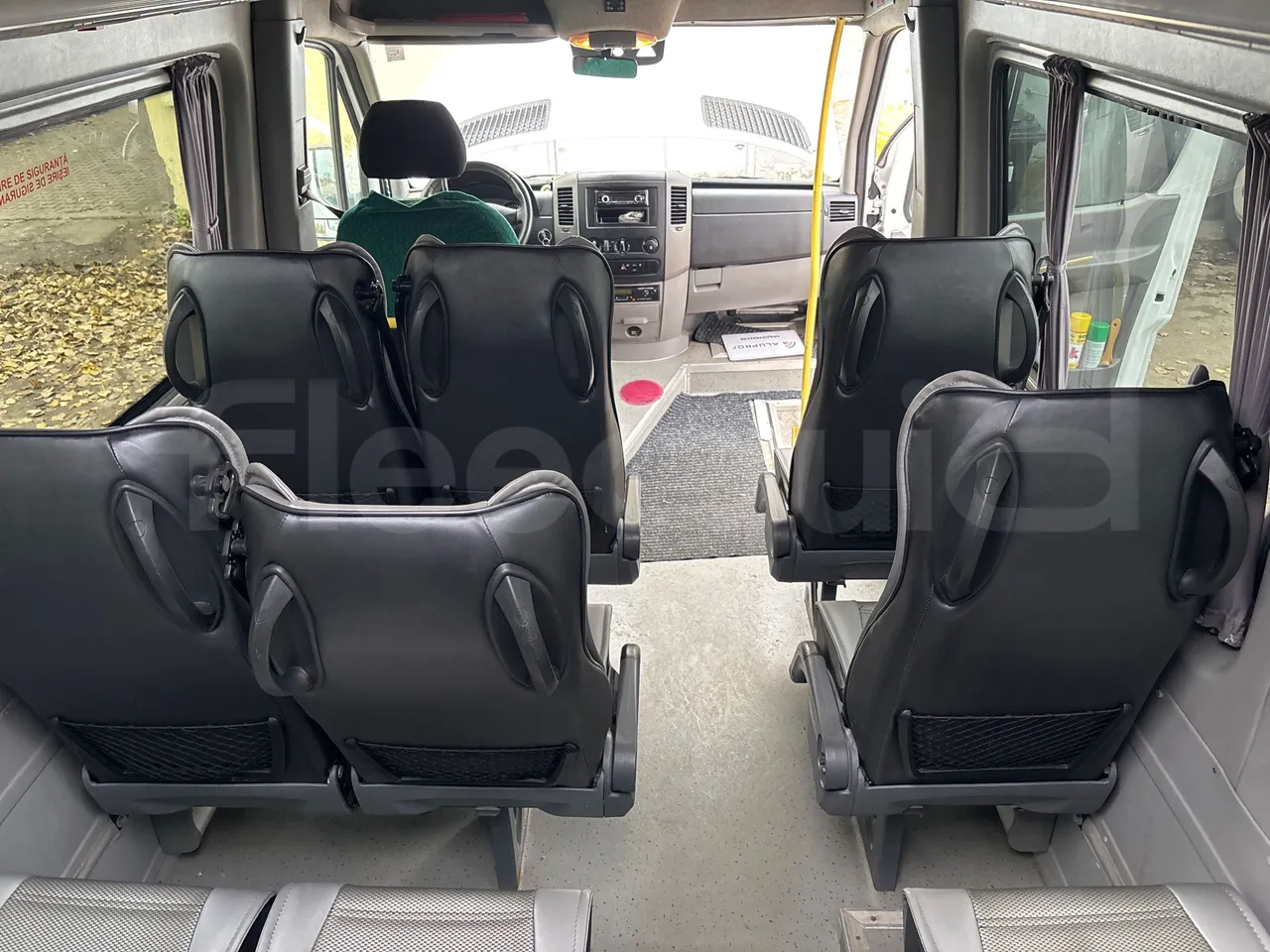 Mercedes-Benz Sprinter 516CDI - EUR5 - 120kW - 7.345m - forward view middle aisle