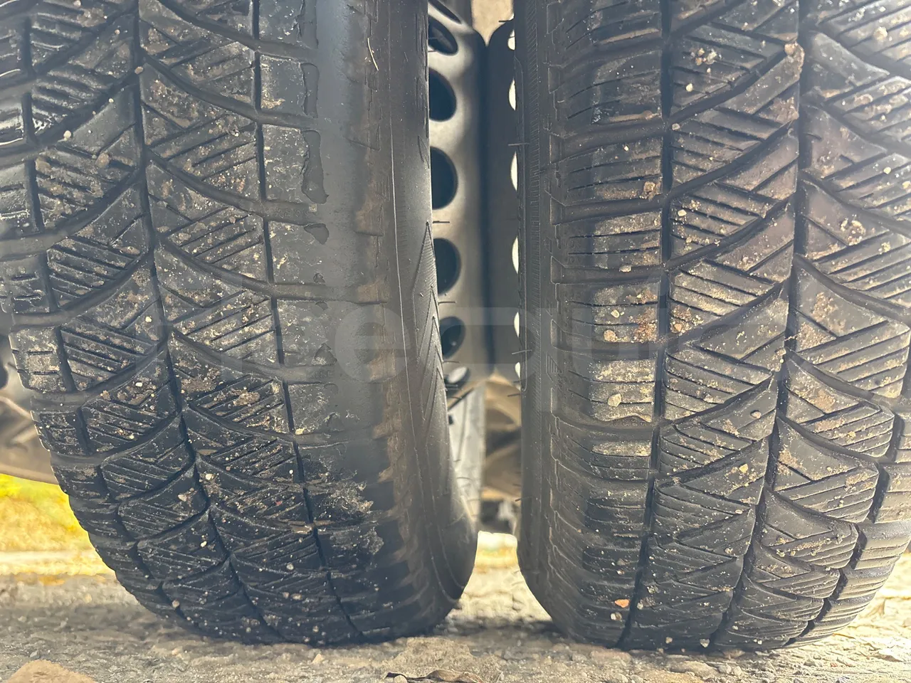 Mercedes-Benz Sprinter 516CDI - EUR5 - 120kW - 7.345m - tread condition second axle tires right